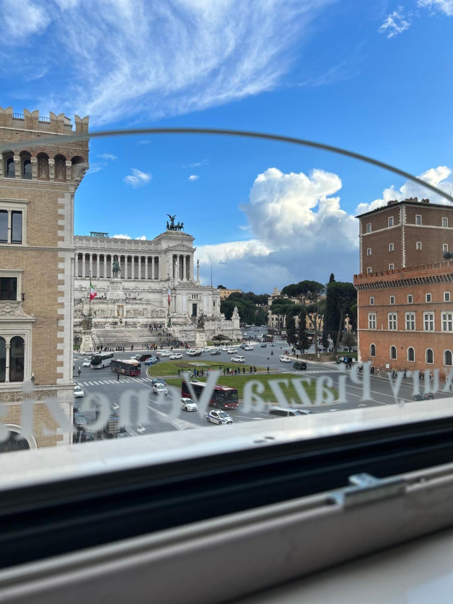 Piazza Venezia Luxury Suite — Photos 1